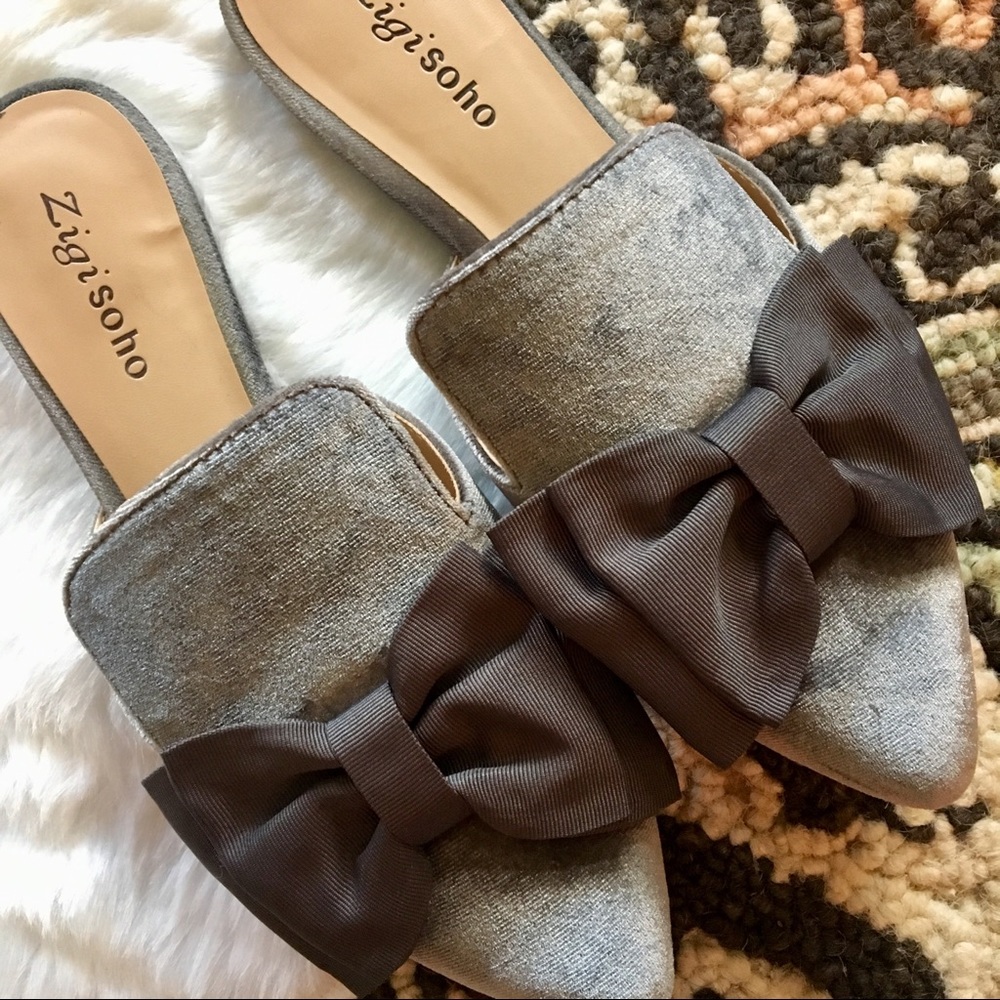 Zigi Soho Gray Velvet Bow Mules